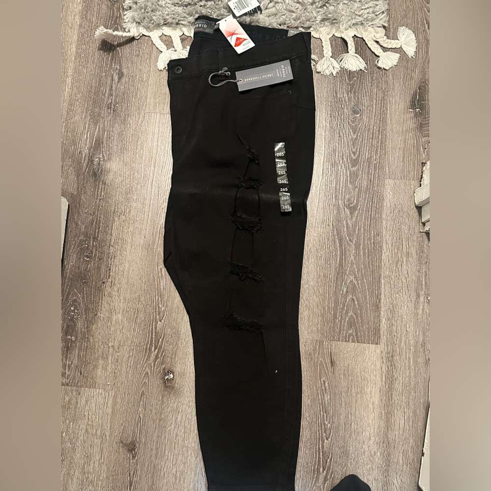 Black Distressed Jeans